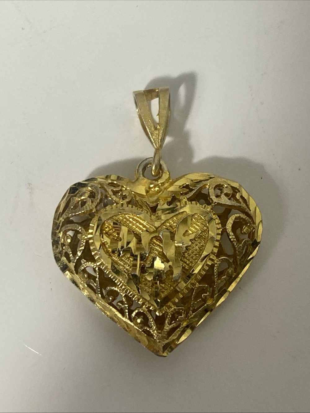 10K Gold 3D Heart Pendant with Two Doves, Diamond-Cut Accents. 4gr
